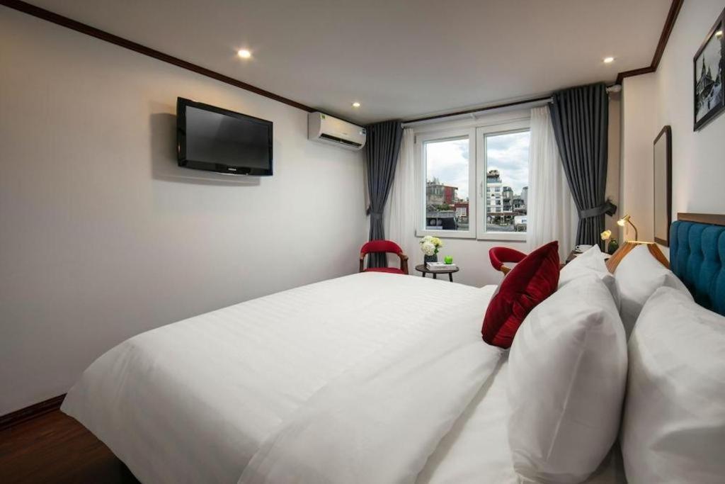Serene Premier Hotel ฮานอย ภายนอก รูปภาพ